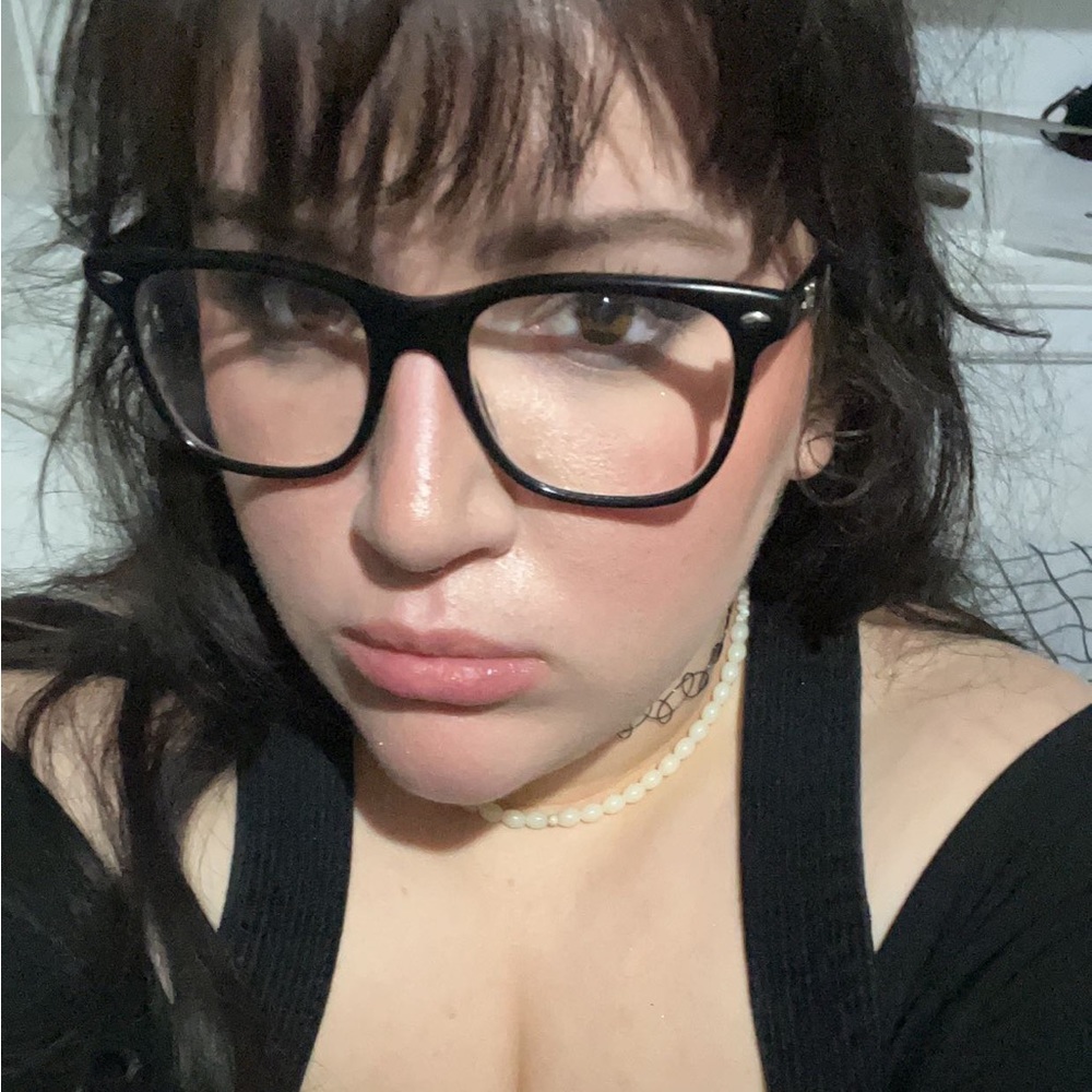 Meet your Posher, Caro